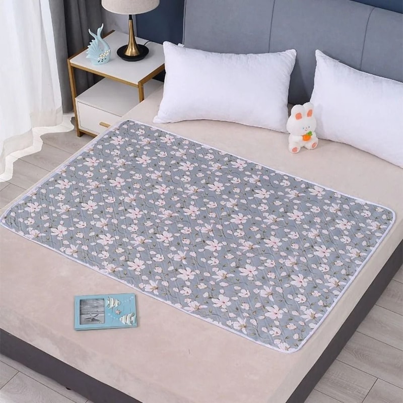 Reusable Waterproof Bed Pad Washable Underpads Soft Leakproof Mattress Protector 1