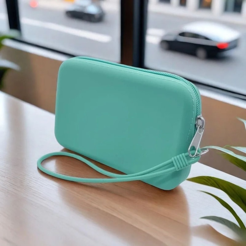 Silicone Cosmetic Bag Small Makeup Pouch Coin Purse Organizer Travel Storage Bag 3