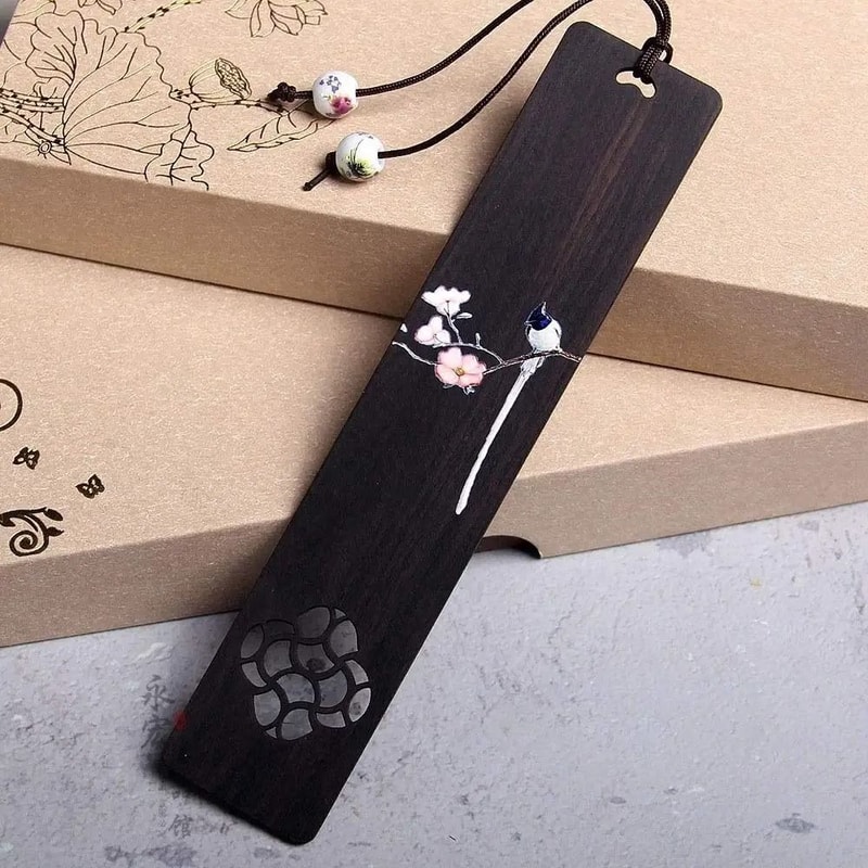 Retro Wooden Bookmark Carved Book Clip Marker Chinese Style Reading Accessory 1