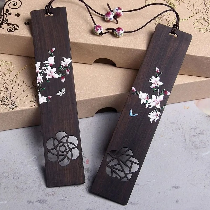 Retro Wooden Bookmark Carved Book Clip Marker Chinese Style Reading Accessory 12