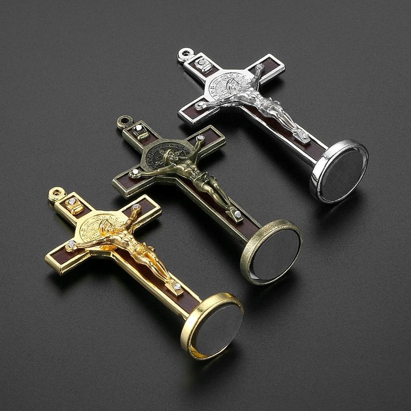 Christian Jesus Cross Car Ornament Wooden Crucifix Dashboard Decoration 0