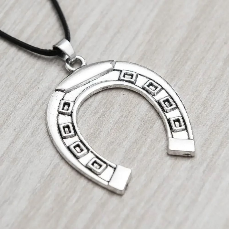 Lucky Horseshoe Car Pendant Rearview Mirror Hanging Ornament 5