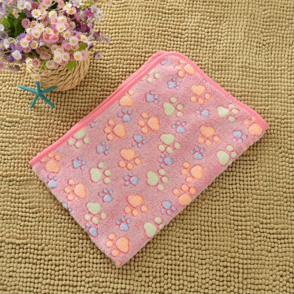 Soft Flannel Paw Print Pet Blanket Warm Mat For Dogs And Cats 1
