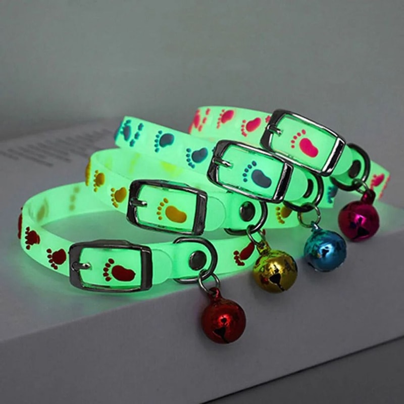 Luminous Silicone Cat Collar Glowing Anti Loss Pet Necklace With Bell 0