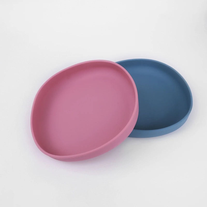 2 Piece Whisker Friendly Cat Bowls Wide Shallow Silicone Non Spill Pet Feeding Plates 6