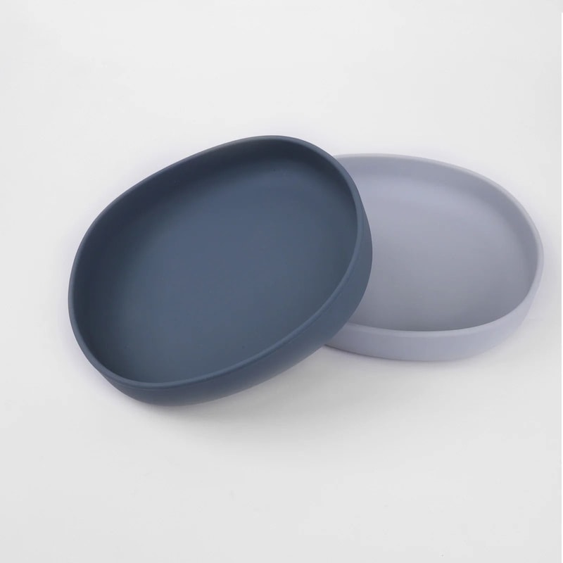 2 Piece Whisker Friendly Cat Bowls Wide Shallow Silicone Non Spill Pet Feeding Plates 1