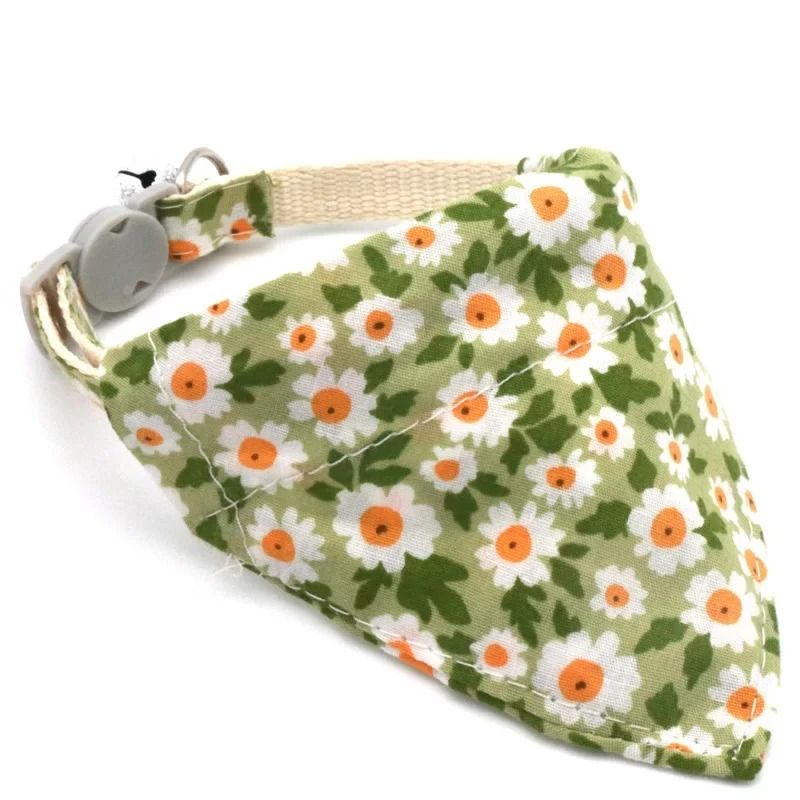 Adjustable Daisy Pet Bandana Collar For Cats And Small Dogs 10