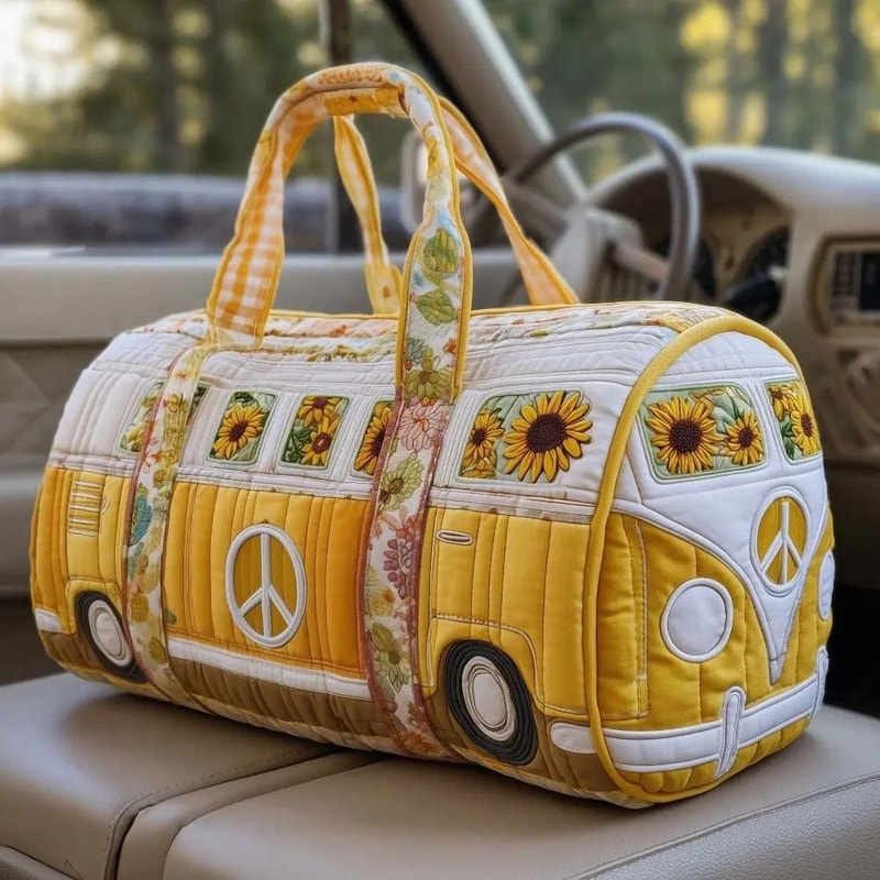 Large Quilted Duffle Bag With Adjustable Strap For Short Travel And Daily Carry 26