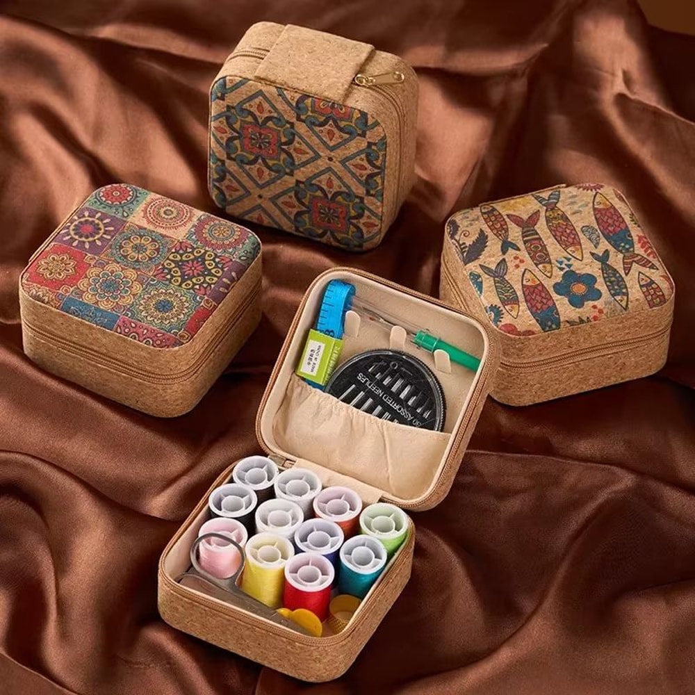 Retro Portable Sewing Kit Box Needle And Thread Kit For Quick Home Travel Repairs 0