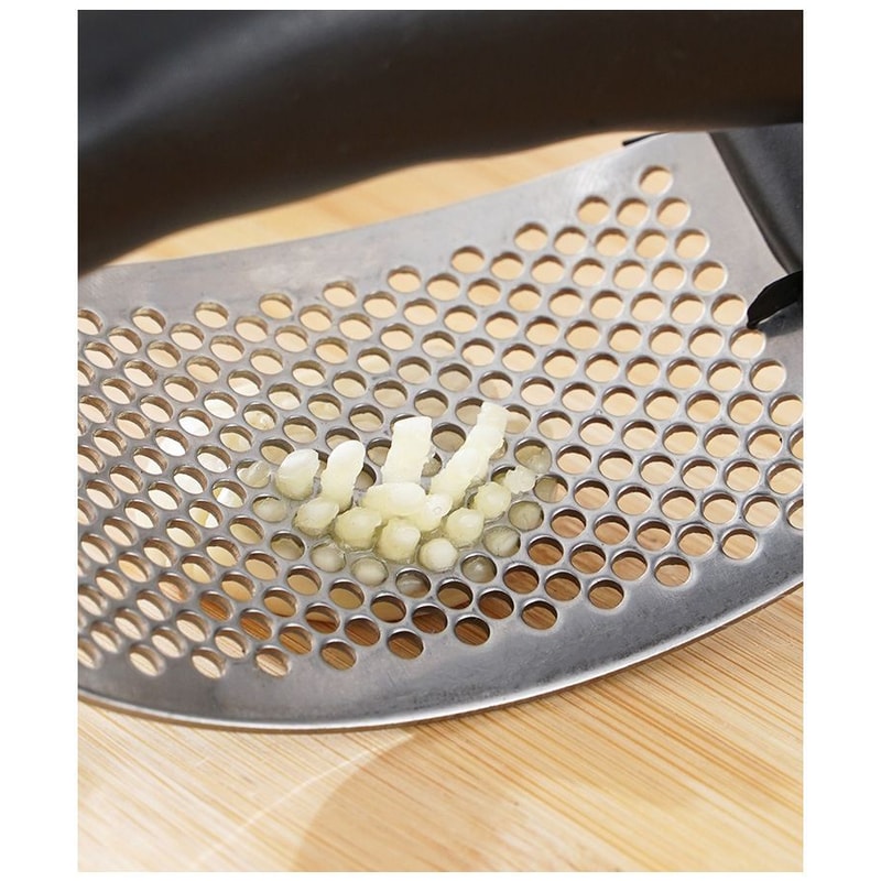Stainless Steel Garlic Press Manual Garlic Crusher Mincer Tool 5