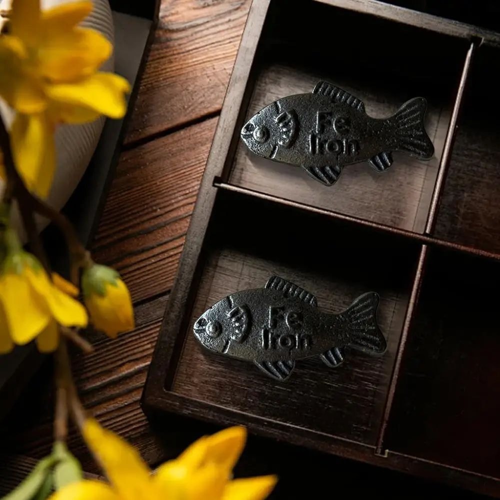 Rustic Cast Iron Fish Decor Handcrafted Iron Art Ornament For Home Desk 1