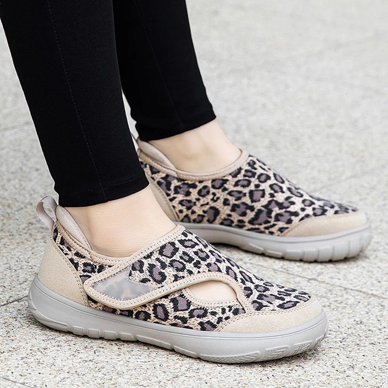 Wide Diabetic Walking Shoes Adjustable SlipOn Orthopedic Sneakers For Swollen Feet 3