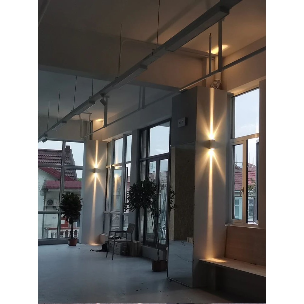 Silver Aluminum Outdoor Wall Light 6W IP65 Up Down Waterproof Porch Sconce 6