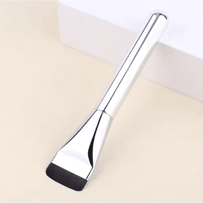 FlawlessLine Ultra Thin Flat Foundation Brush Precision Concealer Makeup Tool 4