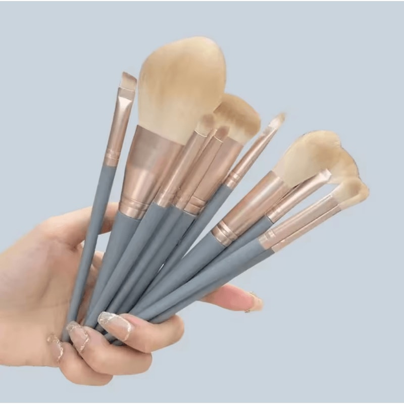 Luxe Silver 14 Piece Makeup Brush Set For Flawless Face And Eye Blending 4