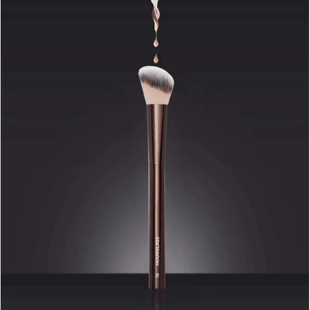 No15 Angled Blush Brush For Liquid Cream Bronzer And Smooth Contour Blending 1