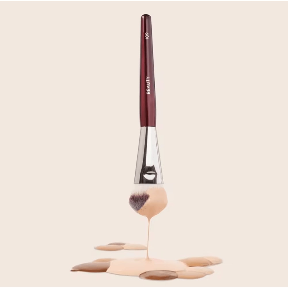 Mini 109 Contour Foundation Brush For Precise Blending And Flawless Finish 3