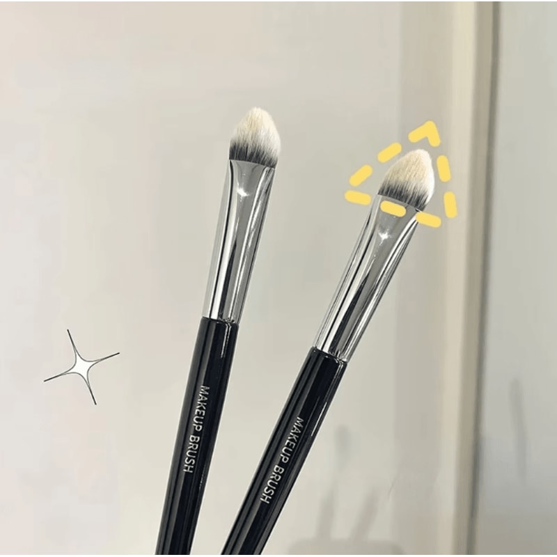 3 Sided Contour Highlight Brush For Precision Foundation And Seamless Blending 1