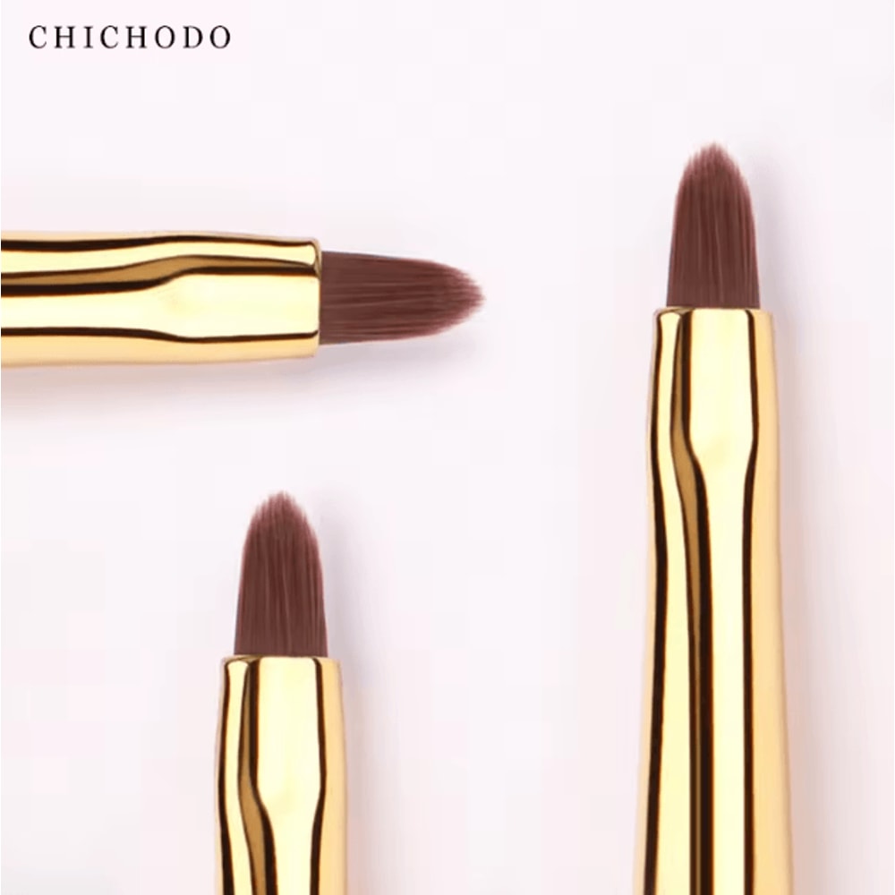 CHICHODO Red Rose Lip And Eyeliner Brush For Precise Definition And Smooth Application 0