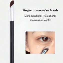 soft round head concealer brush set for seamless coverage and flawless blending