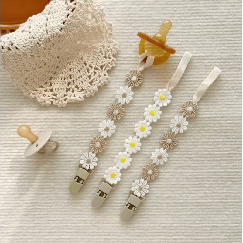 Little Daisy Baby Pacifier Clip AntiDrop Dummy Holder Chain For Infants 1