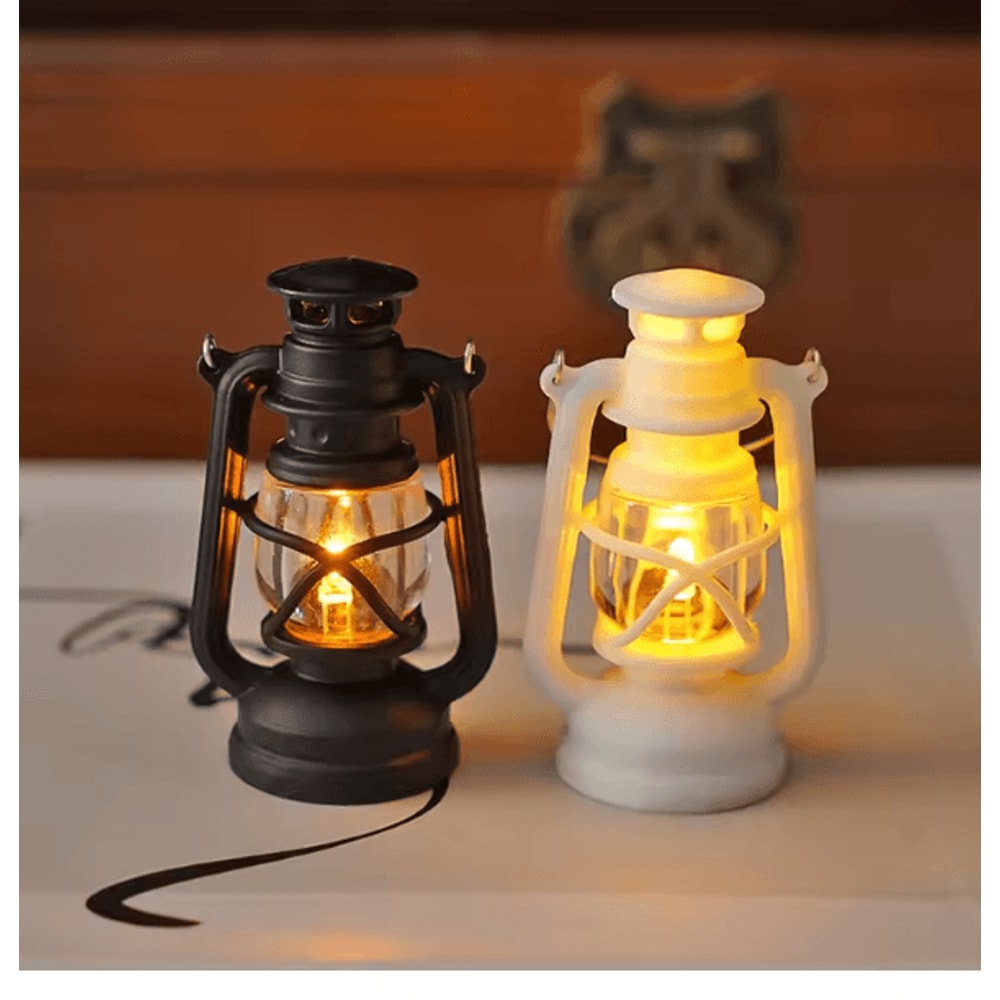 Mini LED Pony Lantern Retro Dollhouse Light Miniature Oil Lamp Decor 2
