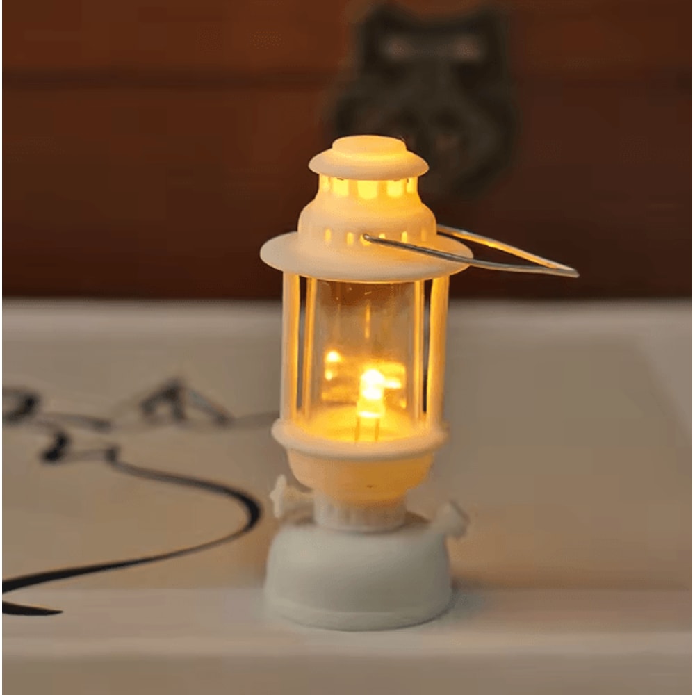 Mini LED Pony Lantern Retro Dollhouse Light Miniature Oil Lamp Decor 8