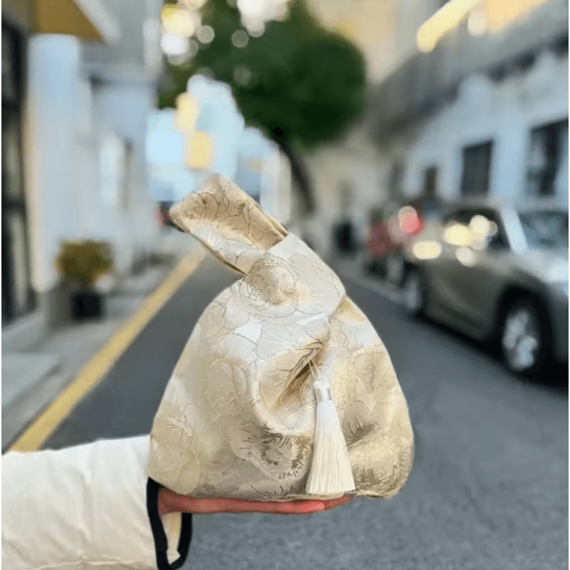 Chinese Style Tassel Knot Wrist Bag Floral Mini Cosmetic Lunch Pouch 1