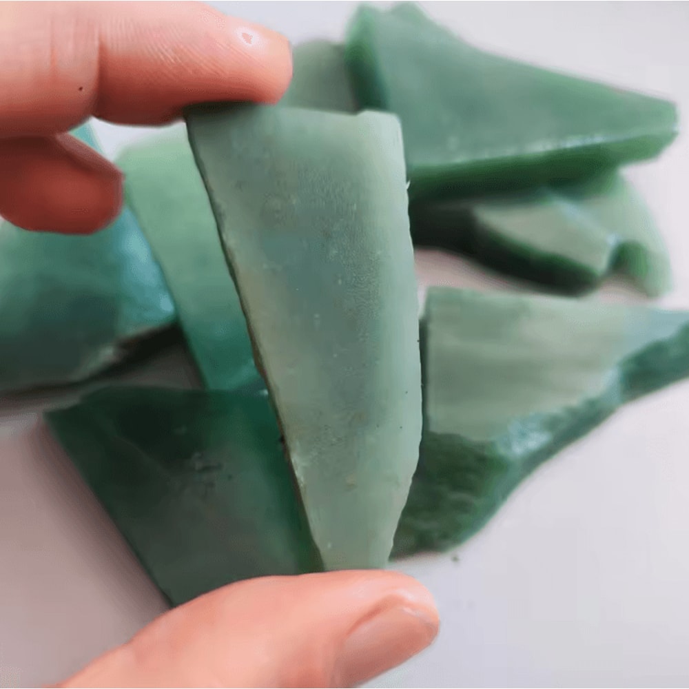 Natural Jadeite Raw Stone Green Jade Mineral Specimen For Collection Decor 0