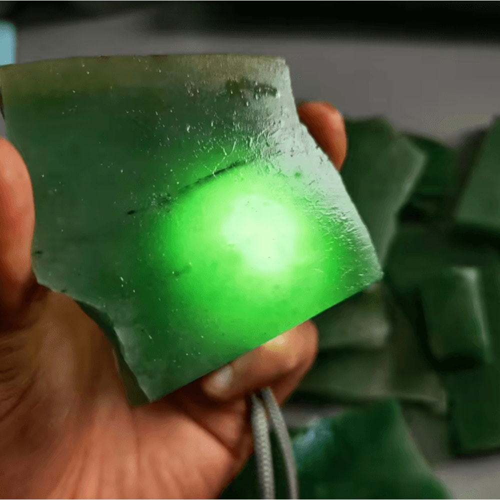 Natural Jadeite Raw Stone Green Jade Mineral Specimen For Collection Decor 1