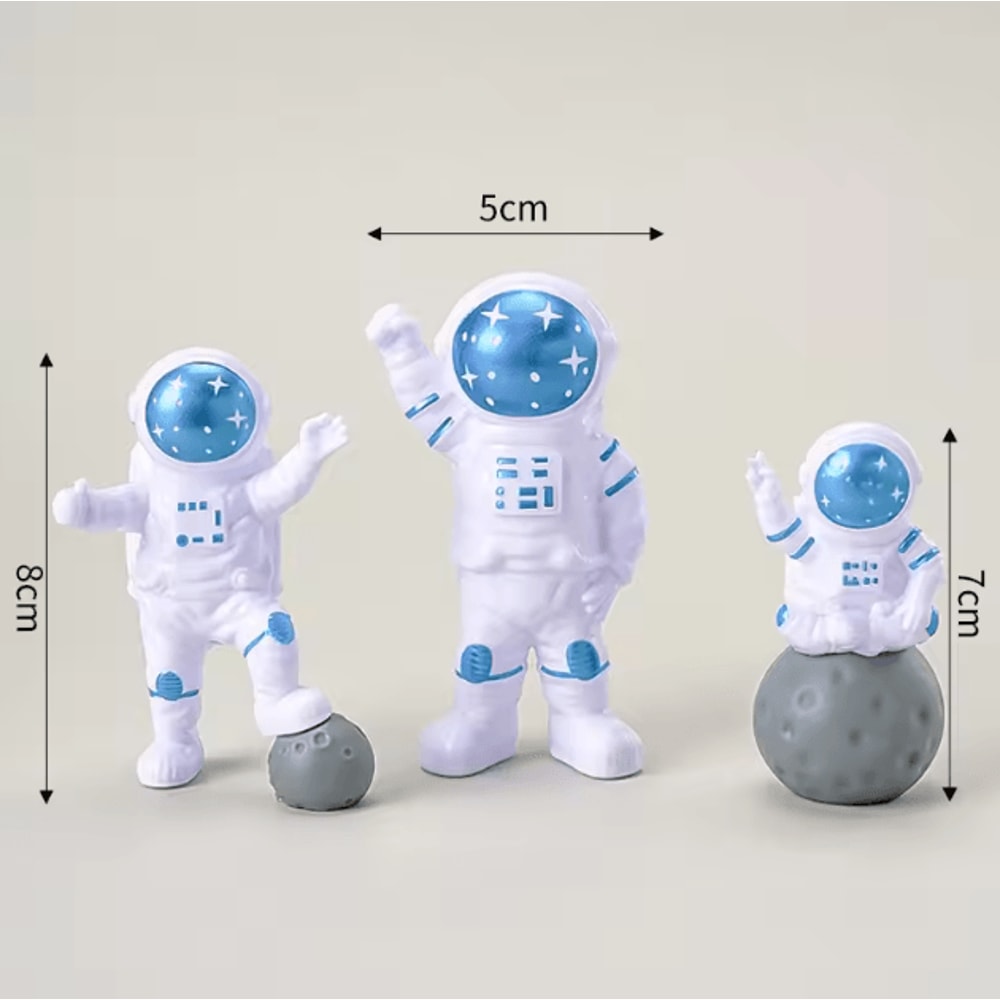 4Piece Astronaut Figurine Set Mini Spaceman Desk Decor Educational Toy Gift 7