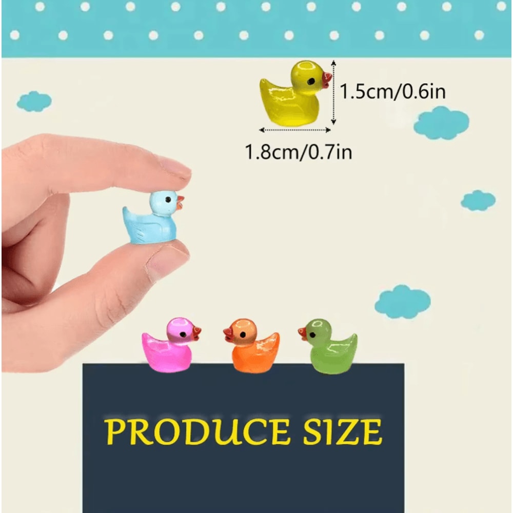 3060100PCS Glowing Mini Resin Little Ducks Moss Microlandscape Miniature Duck Figurines Fairy Garde 2