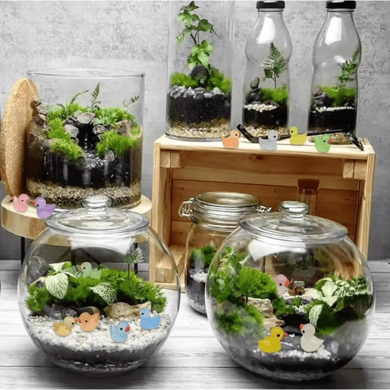 3060100PCS Glowing Mini Resin Little Ducks Moss Microlandscape Miniature Duck Figurines Fairy Garde 4
