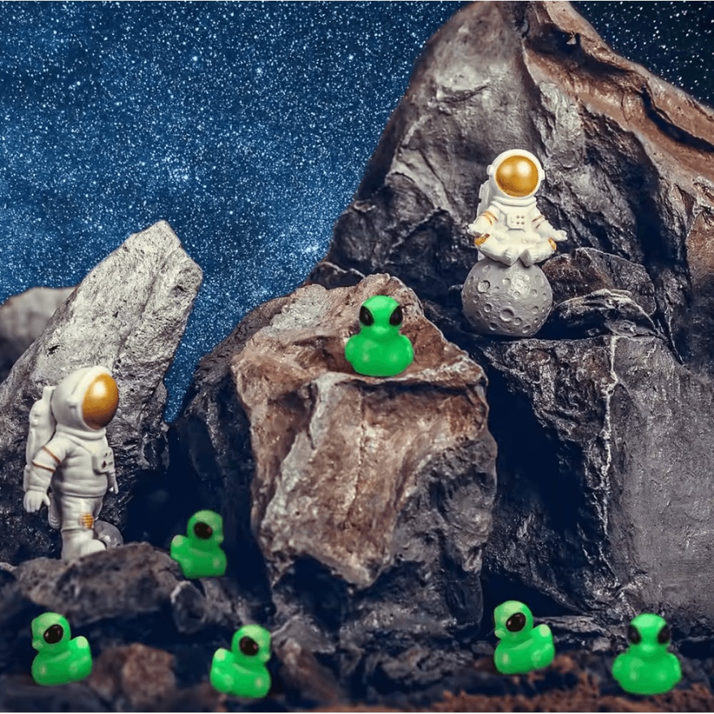 50PCS Mini Alien Duck Figurines Funny UFO Resin Party Favors Desk Decor Set 2