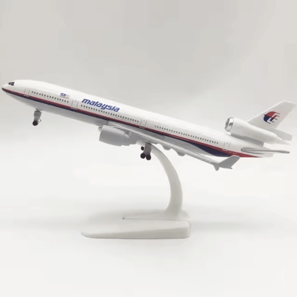 20cm MD11 Alloy Aircraft Model Plane Detailed Diecast Airplane Display Decor 2