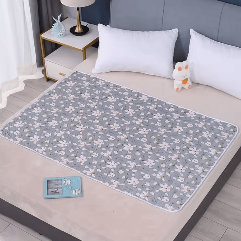 UltraSoft TripleLayer Waterproof Underpad Washable Baby Adult Bed Protector 100 150cm 5
