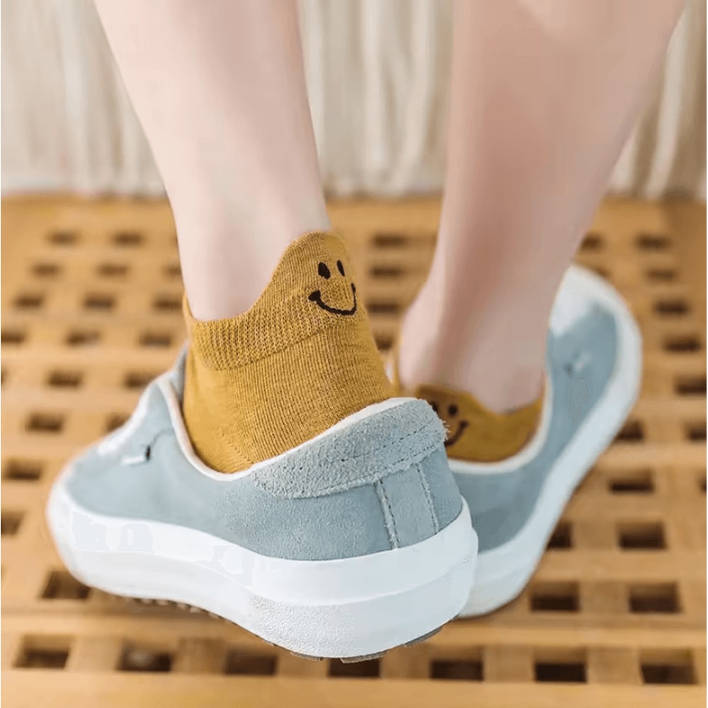 HappyStep Kawaii Ankle Socks Cute Smiley Embroidered Cotton Socks 10 Pairs Set 3