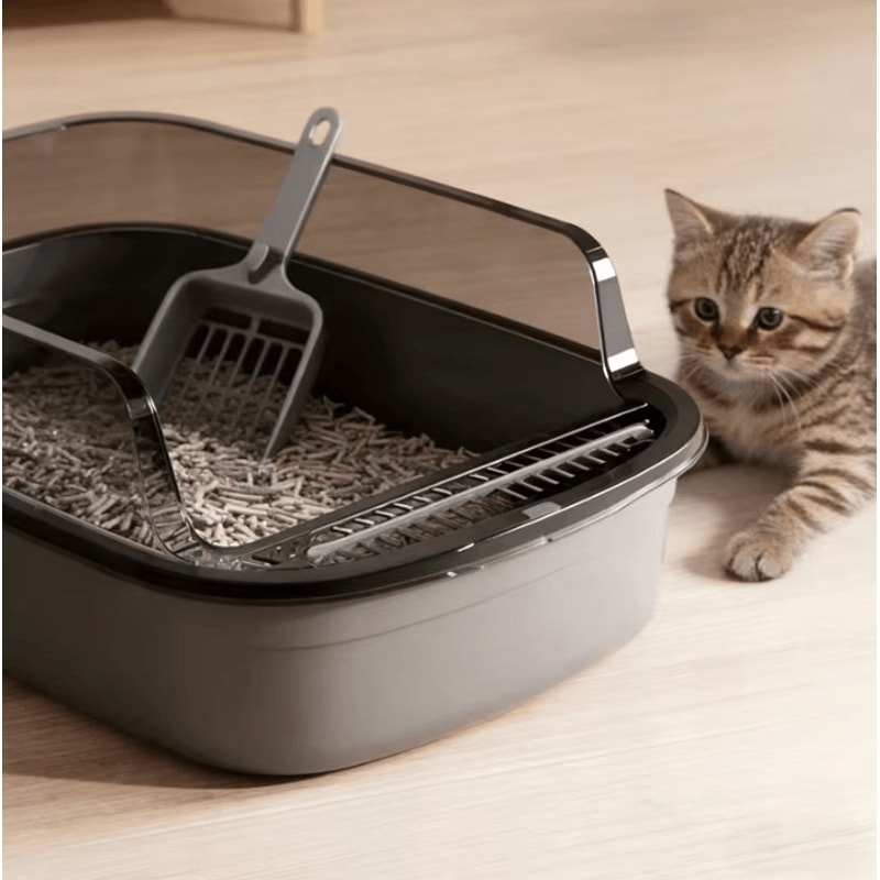 SemiEnclosed Splashproof Cat Litter Box With High Sides 0