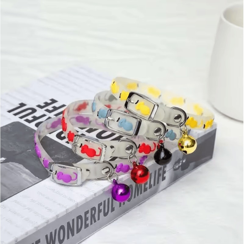 GlowSafe Silicone Cat Collar Glow In The Dark Cat Collar With Bell Reflective Safety Design 5