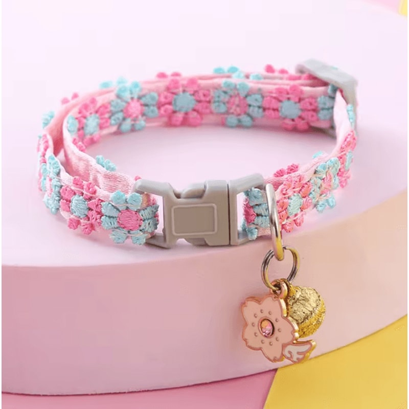 PawCharm Adjustable Pet Collar With Bell 2