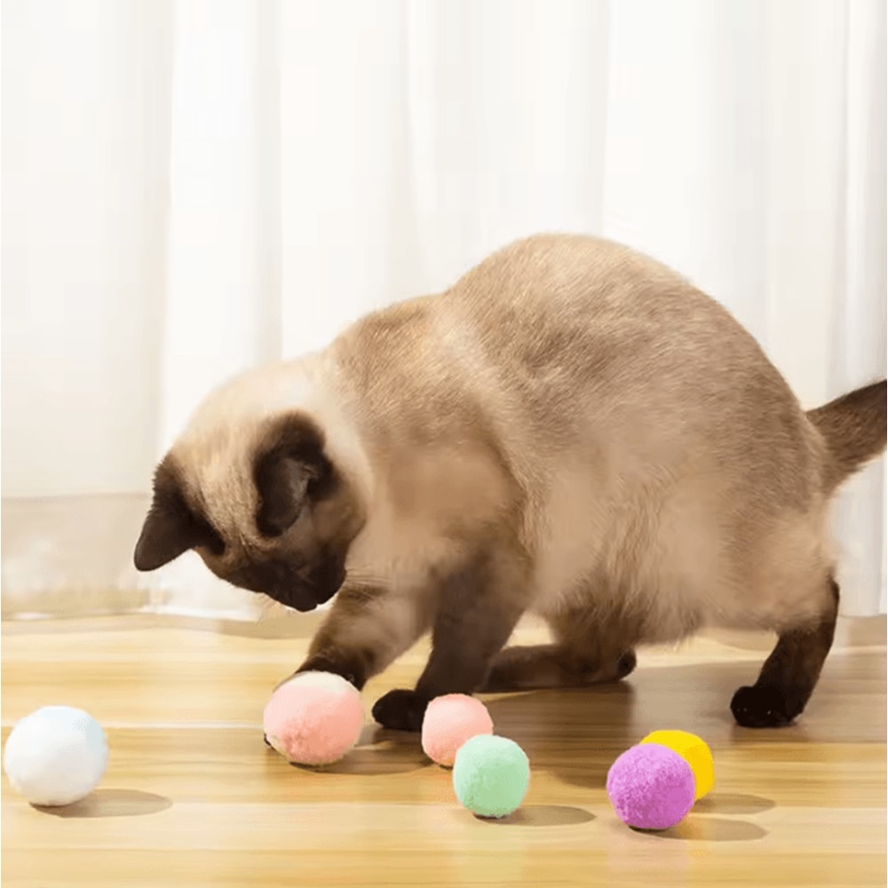 PomPom Party Interactive Plush Cat Toy Ball Set 0