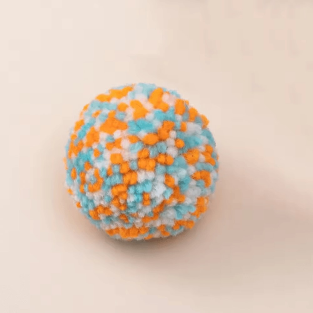 YarnBounce Interactive Cat Ball Toy 4