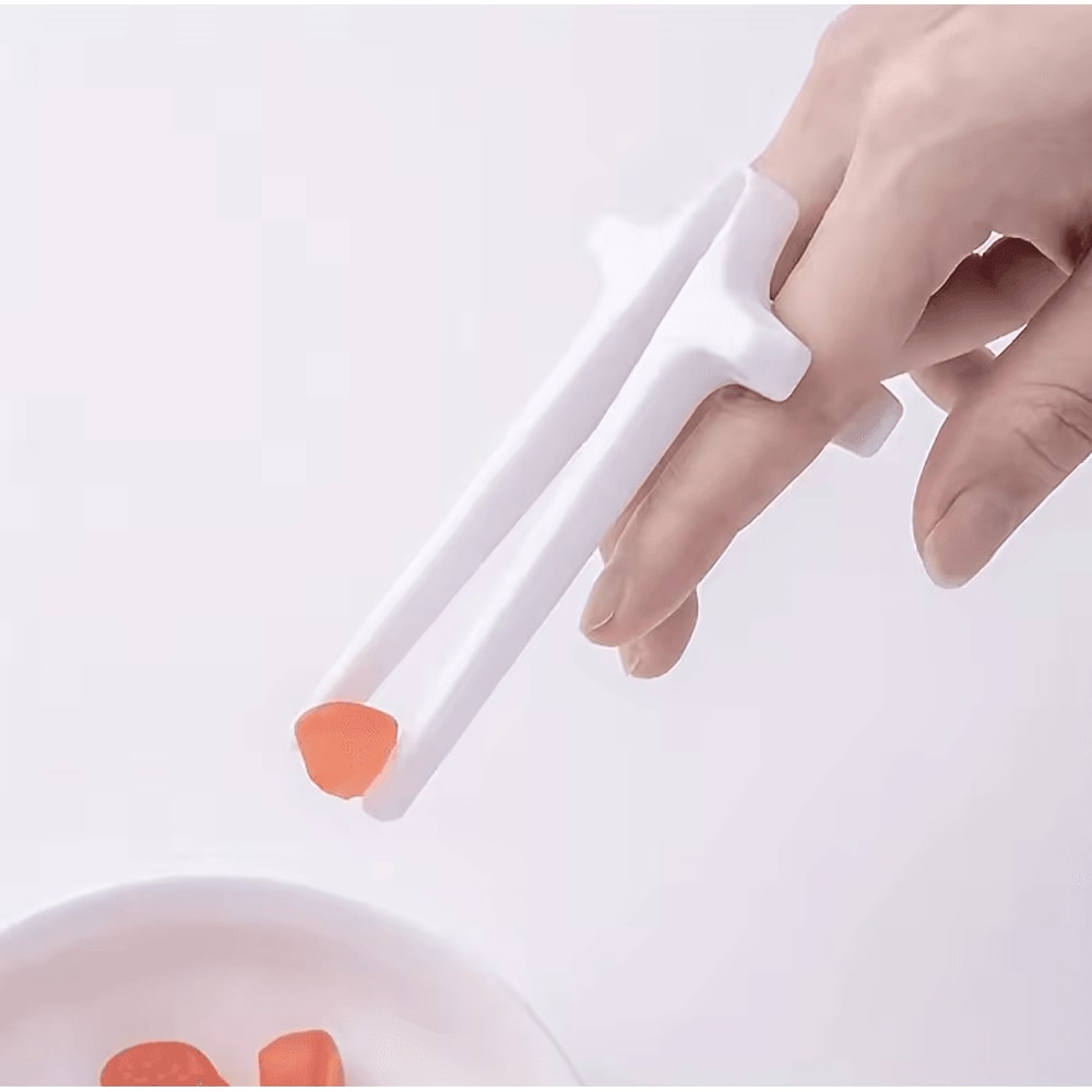 2pcs NonContact MultiFinger Food Gripper Clips Lazy Chopstick And Snack Eating Tool 1