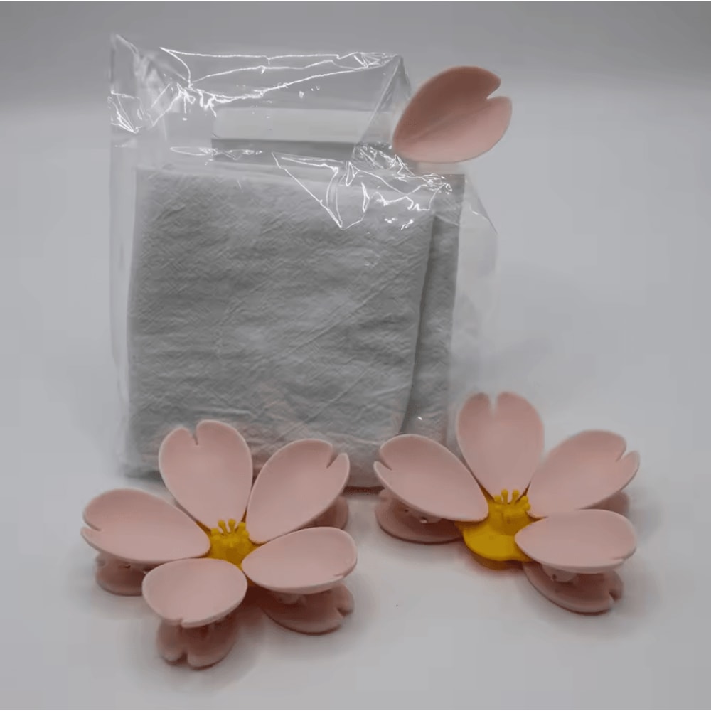 INS Style Sakura Magnetic Fridge Clip MoistureProof Snack Seal Holder 2