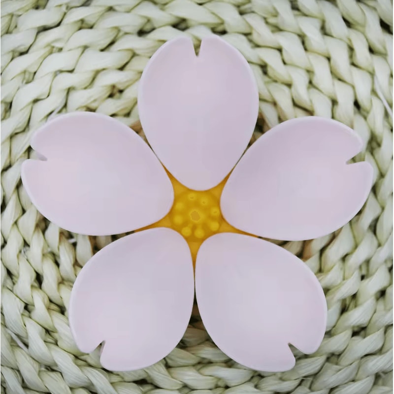 INS Style Sakura Magnetic Fridge Clip MoistureProof Snack Seal Holder 4