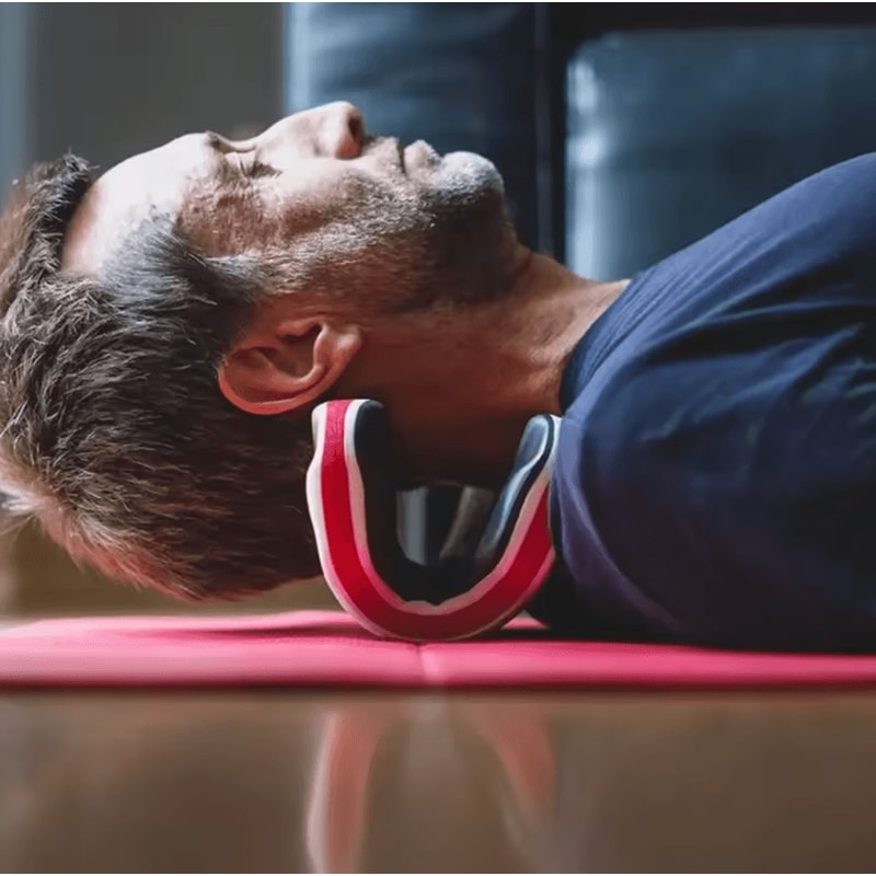 New Design Neck And Shoulder Relaxer Traction Pillow Portable Cervical Spine Stretching Orthosis 0