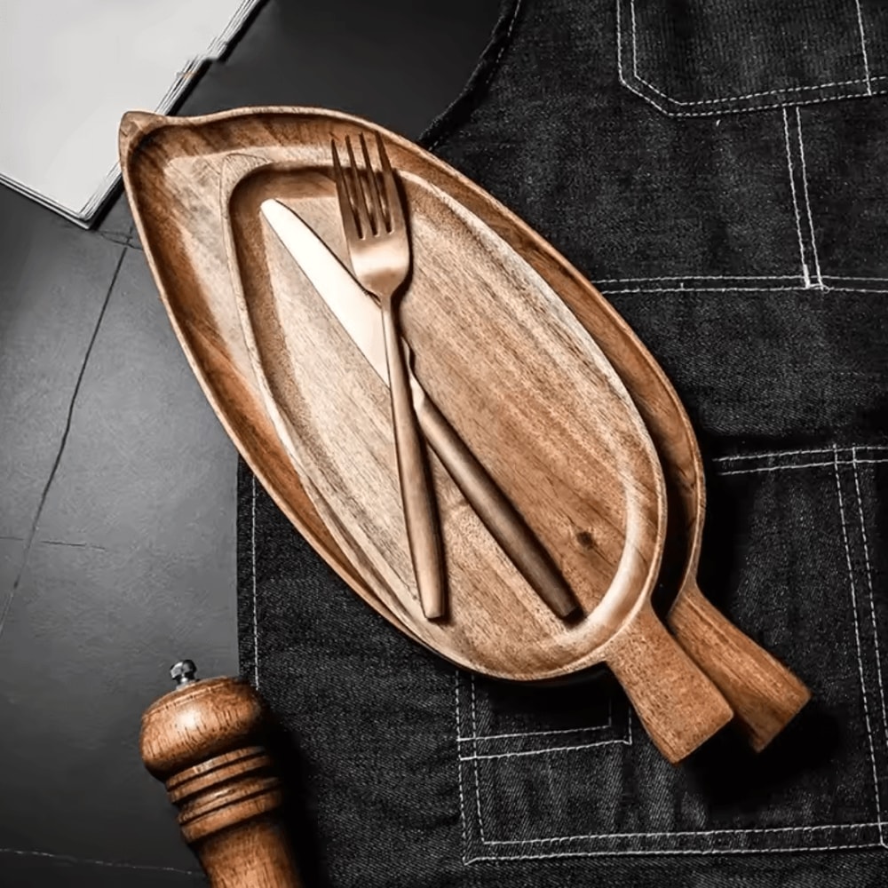 HighQuality Solid Wood Leaf Shaped Tray Waterproof Acacia Wood Serving Board For Steak Sushi More 5