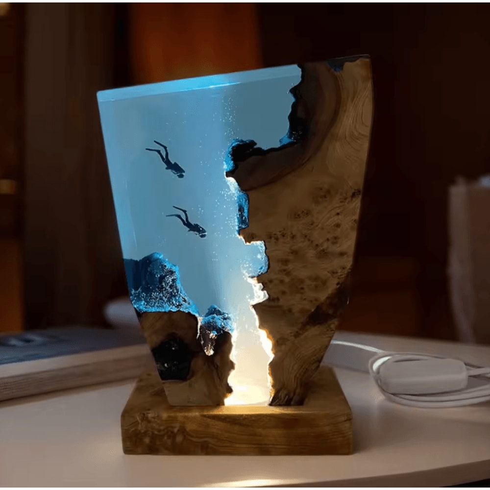 Seabed Exploration Resin Diver Table Light Underwater Night Lamp For Bedroom And Office Decor 1