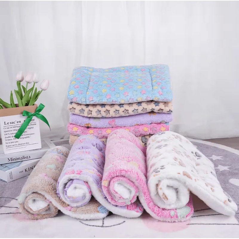Flannel Dog Bed Blanket Thickened Washable Cushion Mat For Puppies And Pets 0
