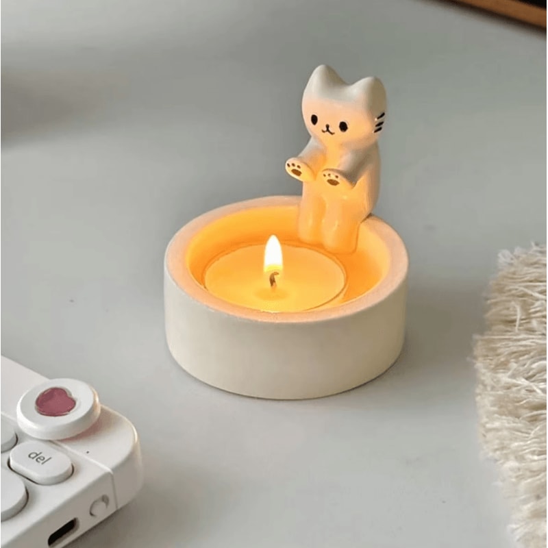 Cute Kitten Candle Holder Creative Aromatherapy Candlestick Decoration 1
